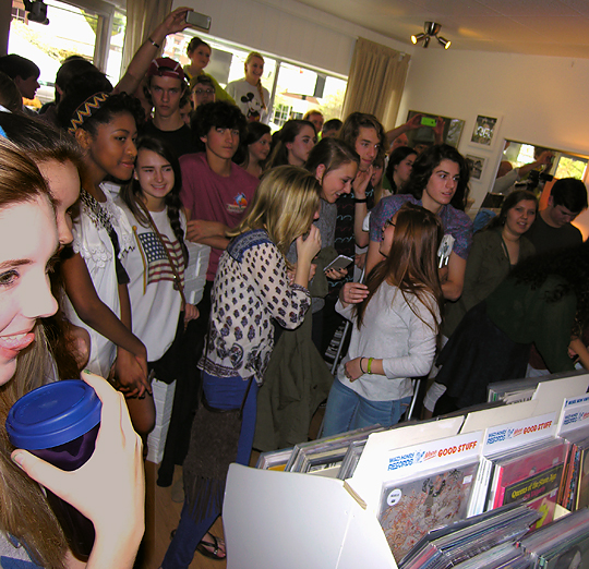 01_RSD_2014_instore_at_wild_honey_records_knoxville