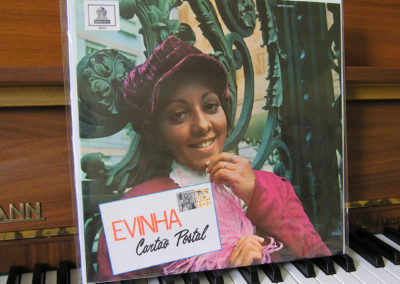 EVINHA cartao postal vinyl
